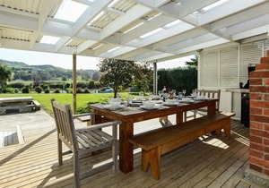 Bach No 40 - Waimarama Holiday Home