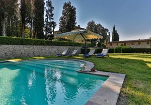 Badia Cantignano Villa Sleeps 24 with Pool Air Con and WiFi