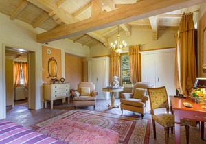 Badia Cantignano Villa Sleeps 24 with Pool Air Con and WiFi