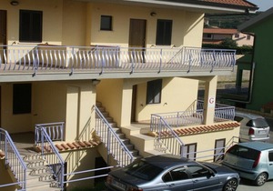 Baia dei Canonici Apartments