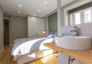 Bairro Alto Elegant by Homing
