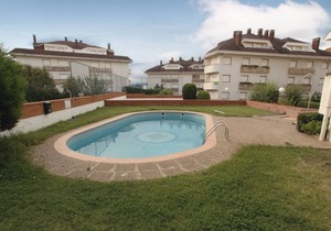 Bajo con piscina en la playa - Isla Playa 5700
