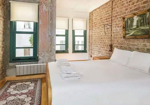 Balat Heritage Close to Iconic Spots
