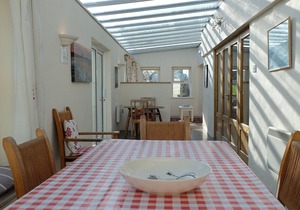 Ballyvaughan Cottage No 6 - a bungalow that sleeps 7 guests in 3 bedrooms