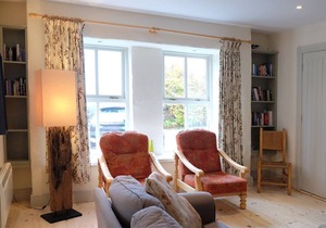 Ballyvaughan Cottage No 14 - a bungalow that sleeps 7 guests in 3 bedrooms