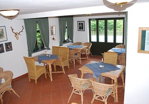 Barlin Apartment, Sleeps 4 with Pool and WiFi