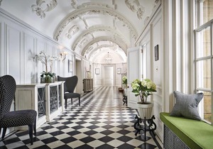 Barnett Hill Hotel