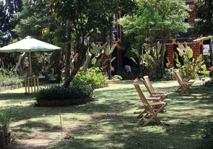Batur Sunrise Guesthouse ~ Garden View Family Room
