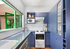 Bay Cottage - Surfdale Holiday Home