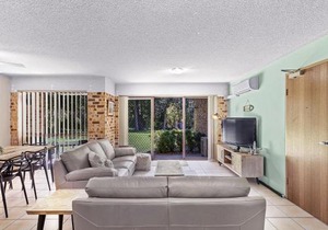 Bay Parklands Unit 38 2 Gowrie Avenue