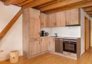 Bay window apartment (80 sqm) on the upper floor with south-facing balcony and infrared sauna
