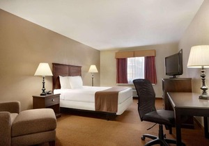 Baymont by Wyndham Kansas City