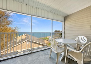 BayShore Family Suite #300