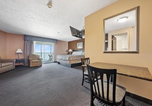BayShore King Suite #216