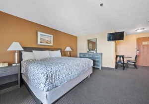 BayShore King Suite #216