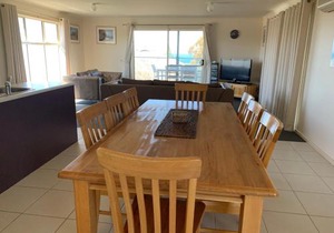 Bayview Beach House Apartment No 2