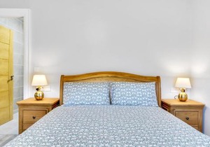 BayView Luxury 3 Bedroom Apartment First Floor