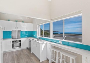Bayview Towers Unit 13 Victoria Parade 15