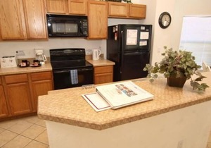 Be Charmed by this Beautiful Family Villa!!! Vizcay, Davenport 4BR / 3.5BA