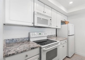 Beach Condo/High-End Finishes/Island Beach Resort/No Cleaning Fee/Condo 201