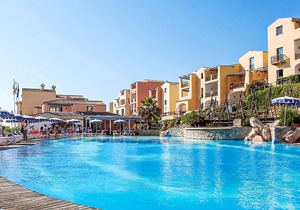 Beach front apartment in Stintino