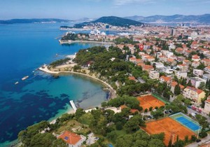 Beach Front Home In Split