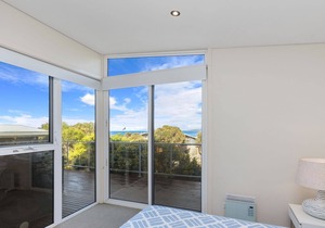 Beach Gum - A home among the gum trees with ocean views