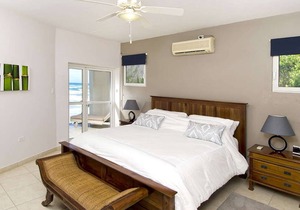 Beach House Younes (1/2 Rooms)