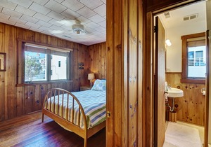 Beach Oasis Getaway-COACH HOUSE-Two Bungalows Available-Steps from the Water