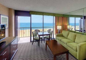 Beach Quarters with a nice Ocean Front Balcony