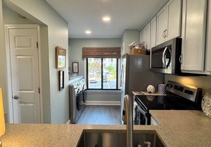 Beach Thyme! Marsh Views Short Walk to Beach and Pools - Double Decks