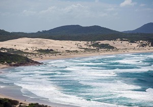 'Beach View At One Mile', 8/26 One Mile Close - infinity complex pool & WIFI