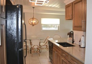 Beachcomber unit 202