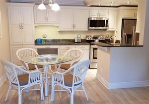 Beachcomber unit 205