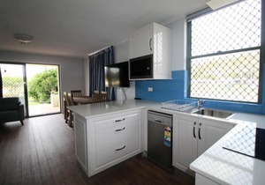 Beachfront 1 25 Willow Street