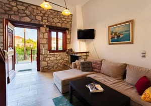 Beachfront Astros Villa - Dukes Seaside Nest