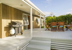 Beachfront Bliss - Cooks Beach Holiday Home
