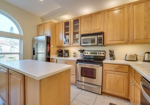 Beachfront - Bradenton Beach Club 225 by SeaBreeze Vacation
