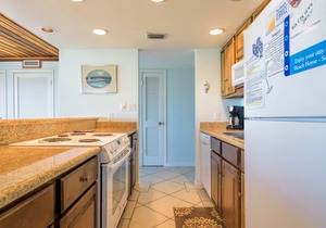 Beachfront condo with pool, hot tub & sundeck!