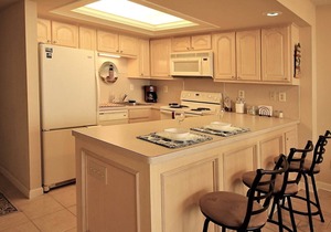 Beachfront Condo, Top Floor, Fantastic Views!