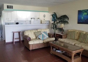 Beachfront Condo just steps from Sapphire Beach