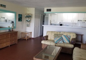 Beachfront Condo just steps from Sapphire Beach