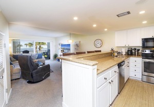 Beachfront Condo with Ocean View - Sandpiper 216