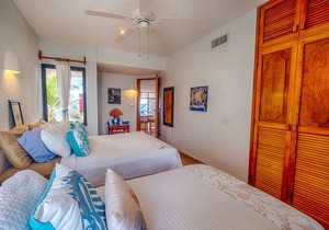Beachfront condo with an Incredible Ocean View - AC, Wifi