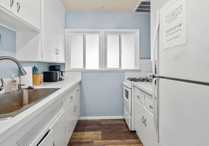 Beachfront condo with balcony & deck