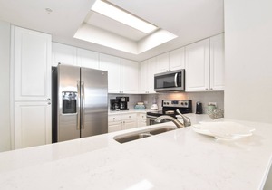 Beachfront Condo with Views from Both Bedrooms. Includes Beach Service