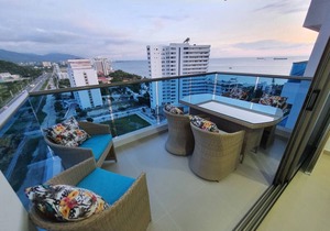 Beachfront Family Escape | 3BR Samaria Club!