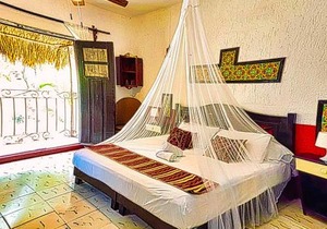 Beachfront Hacienda del Cuyo Groundfloor