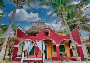 Beachfront Hacienda del Cuyo Groundfloor