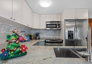 Beachfront Penthouse Retreat- Pano 360 Sunrise Views-Airport 5mins-Free Parking